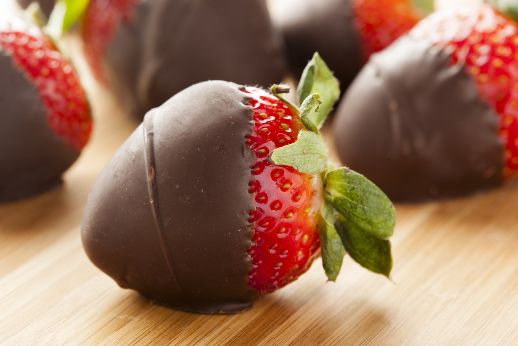 Easy Microwave Chocolate-Covered Strawberries Recipe - perfect for Valentine's Day! jane at home