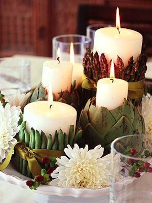 You'll love these beautiful and simple Thanksgiving and fall table setting ideas, tablescapes, table decor, and centerpiece ideas from Pinterest!