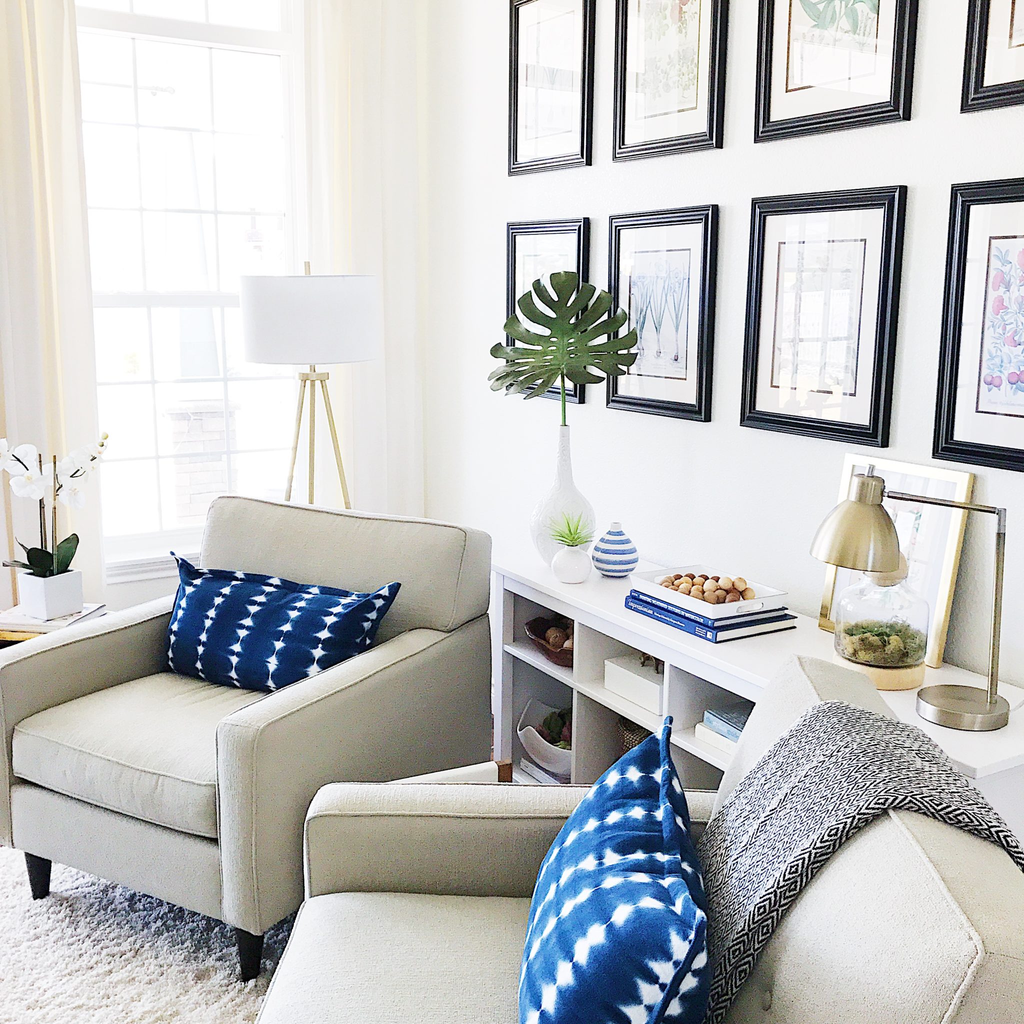 Spring Home Inspiration Decorating with Blue jane at home