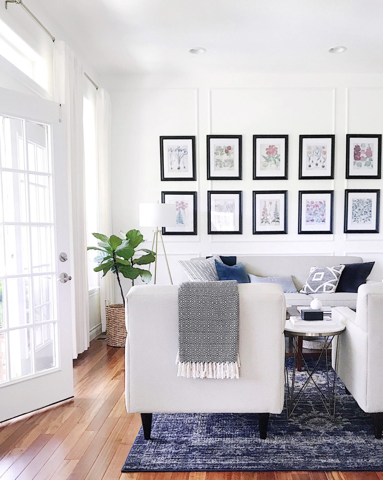 How to Install Decorative Picture Frame Wall Molding jane at home