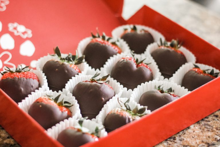 Easy microwave chocolate covered strawberries recipe - jane at home