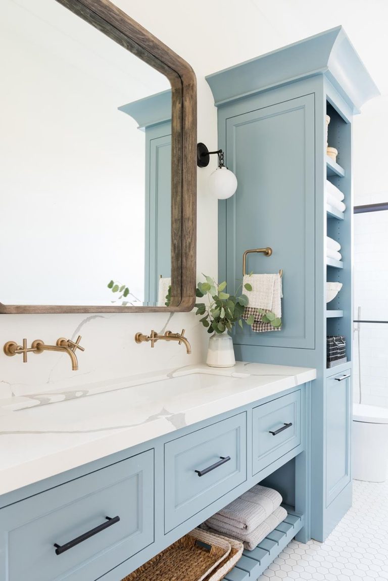 Beautiful bathroom design with blue vanity cabinet color and patterned tile - California Traditional Project - Studiio McGee - bathroom ideas - bathroom decor - small bathroom ideas - bathroom remodel