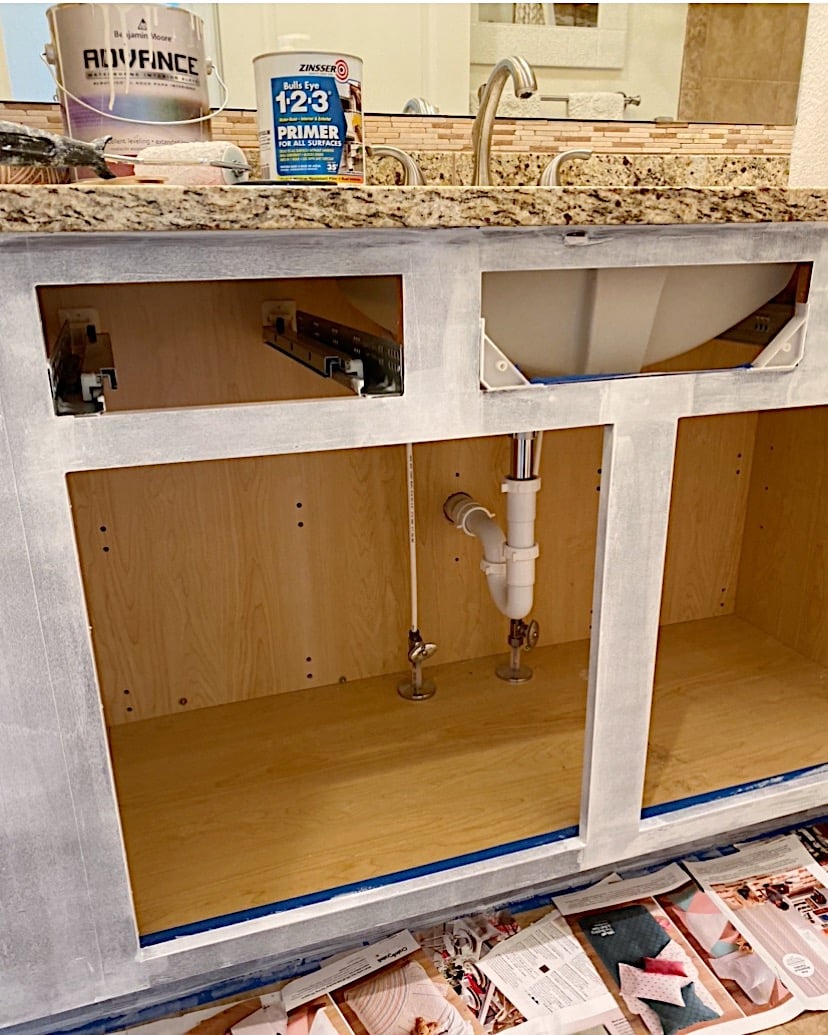 How to Paint Bathroom Easy StepbyStep Tips jane at home