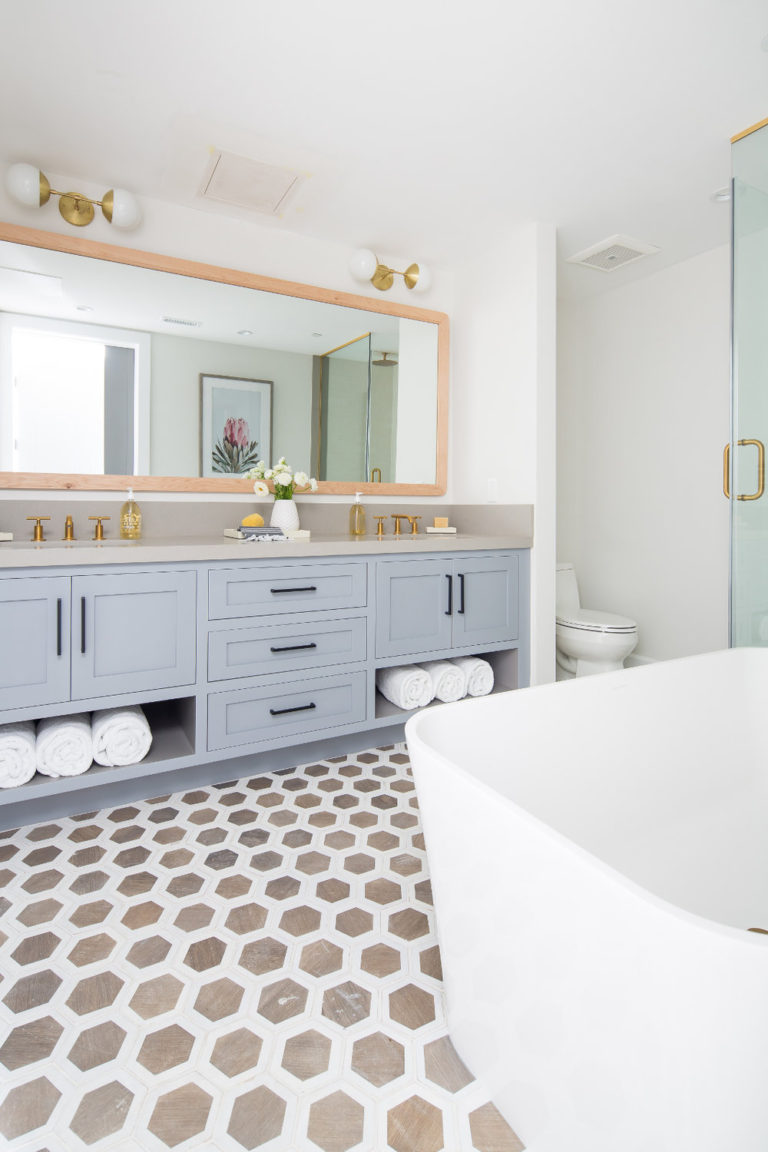 Modern Coastal Bathroom Design Master Bath Ideas Brooke Wagner Design 768x1152 
