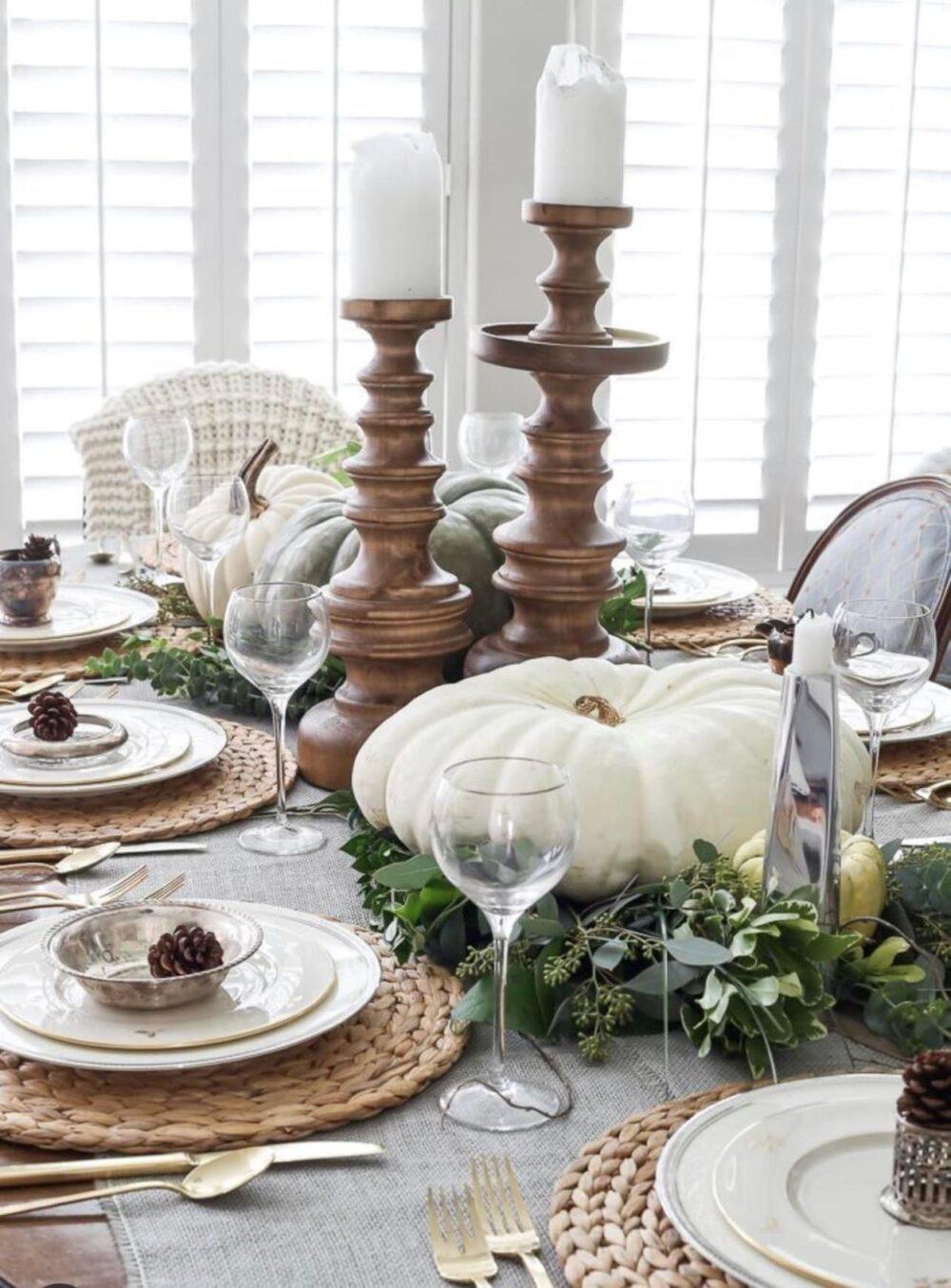 Beautiful Thanksgiving, Friendsgiving and Fall Table Setting Ideas