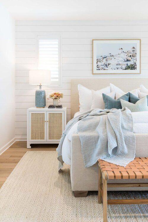 Discover the best color combinations for a relaxing bedroom, from calming blues to soothing neutral colors, with my favorite tips, options, and ideas for creating a luxurious home oasis.