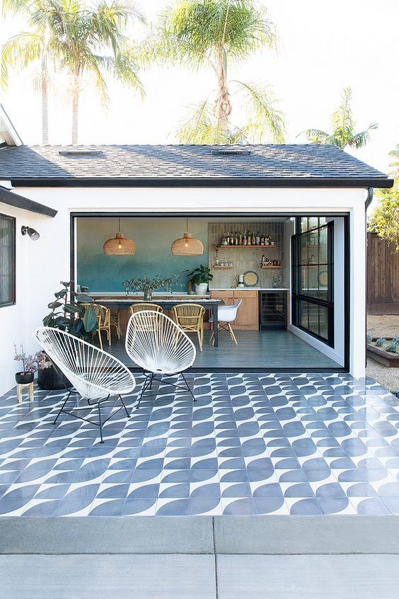 Love this beautiful California mid-century modern patio design with patterned tile floor - outdoor ideas - backyard oasis - a naber design
