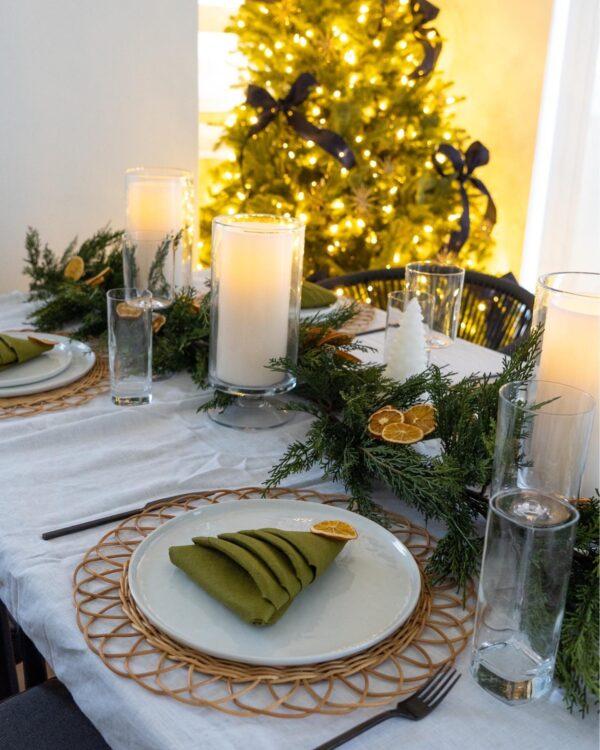 30 Beautiful Christmas Table Setting and Centerpiece Ideas – jane at home