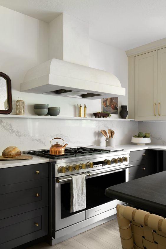 Kitchen Cabinet Color Ideas - Christopher Scott Cabinetry