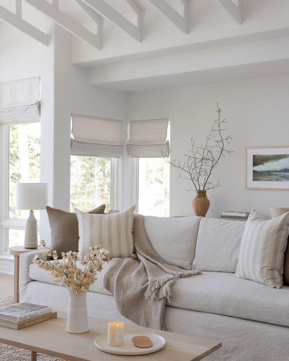Beautiful Nancy Meyers style decorating ideas to bring a touch of timeless charm and aesthetic appeal to your living room, bedroom, kitchen and home - organic modern living room ideas - coastal living rooms - beachy room inspo - soft life - jenni kayne