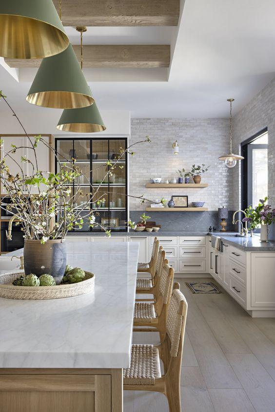 Love this beautiful kitchen design with a warm aesthetic - intimate living interiors