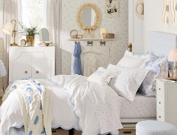 Pottery Barn dorm room decor ideas