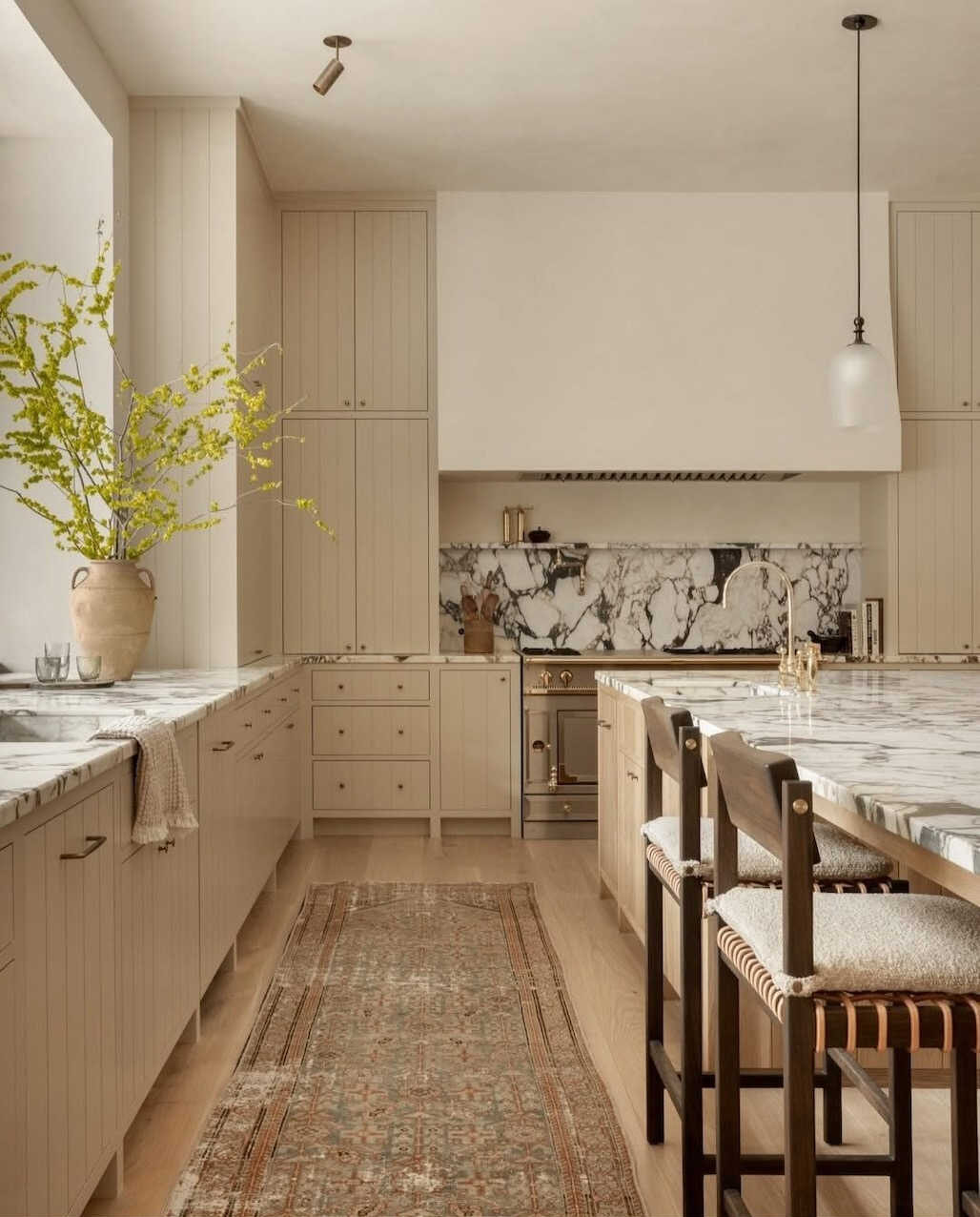 Quiet Luxury Interior Design: How to Bring the Aesthetic to Your Home ...