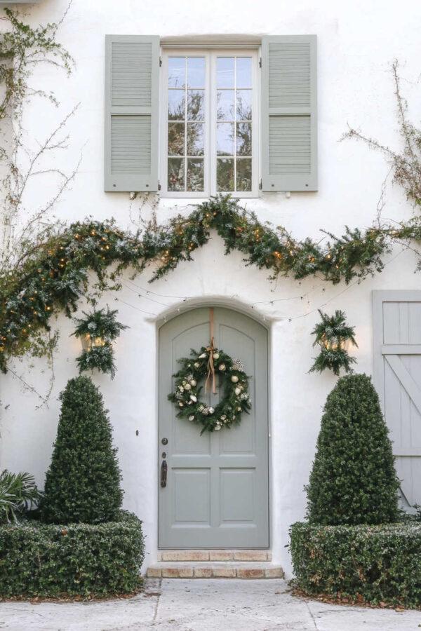 Christmas home decor front porch outside - Jane at Home